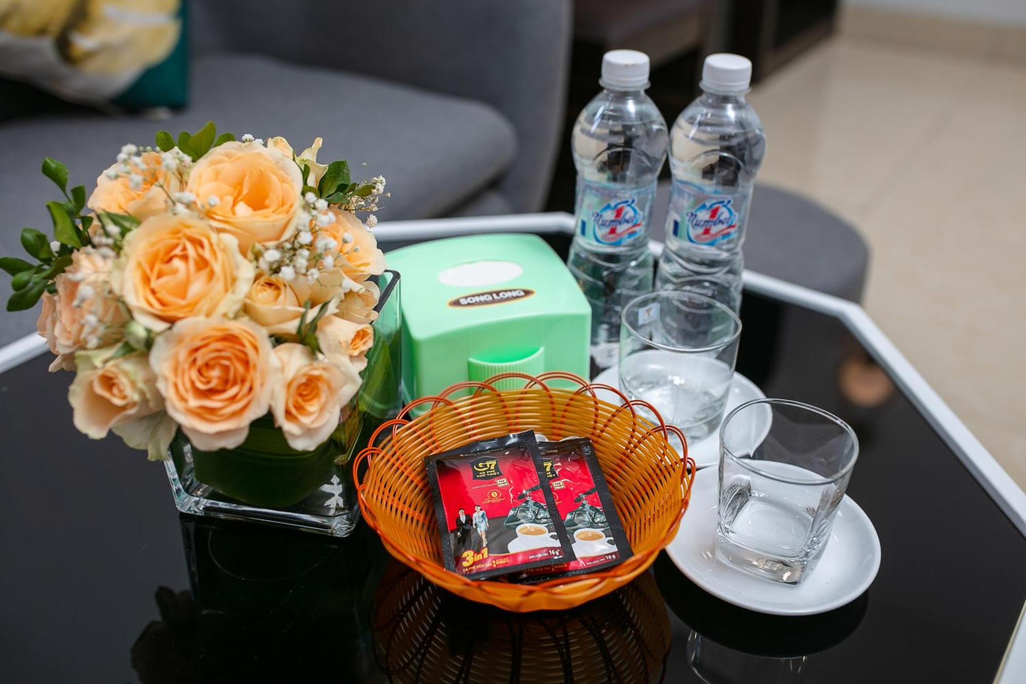 Noibai Ville Hotel & Travel Noi Bai Bagian luar foto